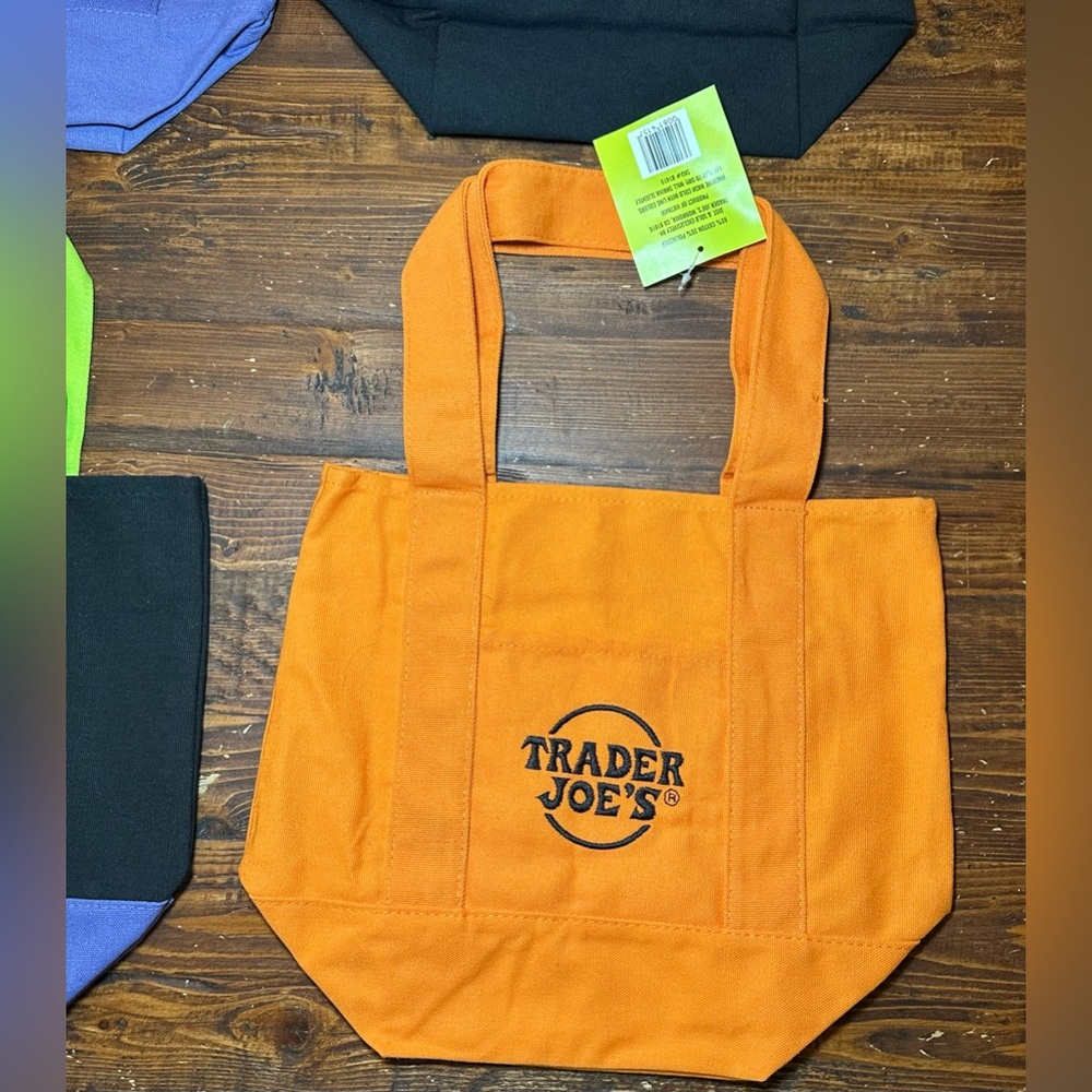 FULL SET OF 4! Trader Joe’s Trick Or Treat Canvas Tote Bags Mini Halloween. - Picture 4 of 6